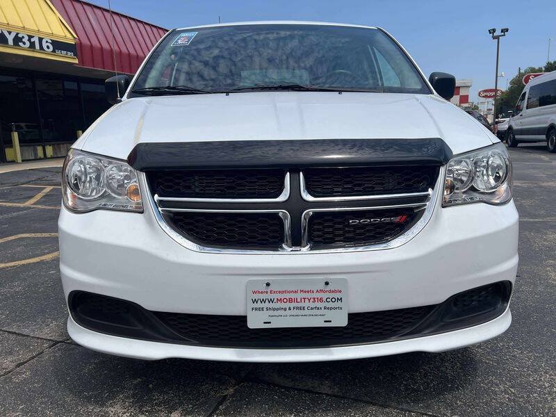 Used 2018 Dodge Grand Caravan SE FWD image 8