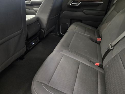Used 2025 Chevrolet Silverado 1500 LT AWD/4WD image 28