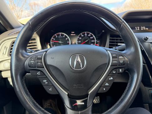 Used 2019 Acura ILX image 8