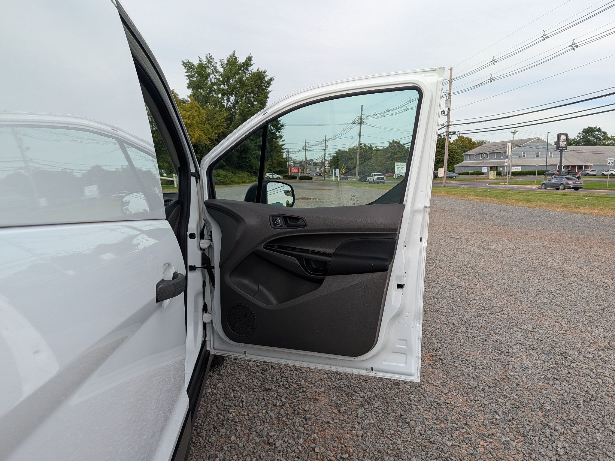 Used 2020 Ford Transit Connect XL FWD image 14