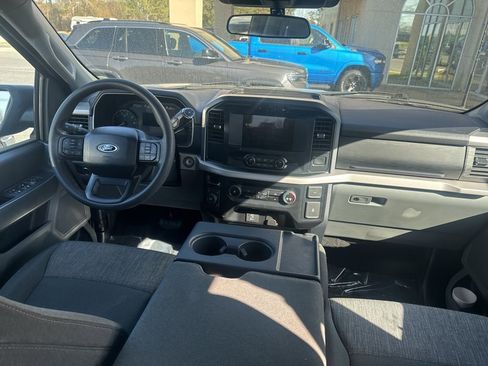 Used 2023 Ford F150 XLT image 6