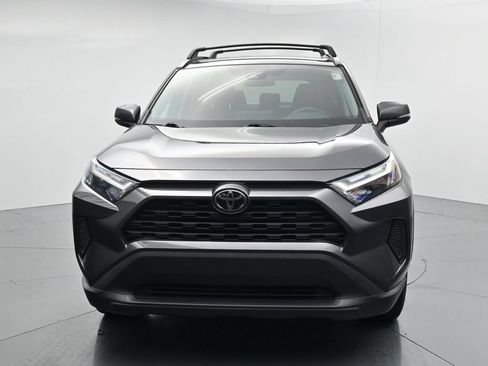 Used 2022 Toyota RAV4 XLE AWD/4WD image 3