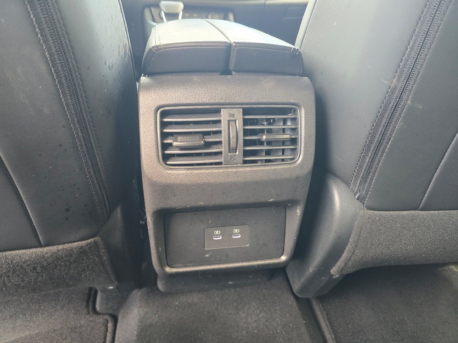 Used 2025 Nissan Rogue SV w/ SV Premium Package FWD image 25