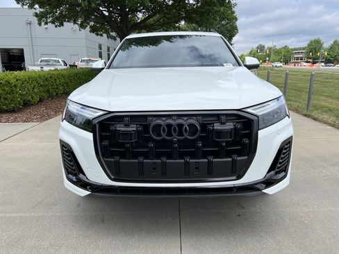 Certified 2026 Audi Q7 3.0T Prestige w/ Prestige Package AWD/4WD image 3