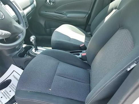 Used 2019 Nissan Versa SV FWD image 2