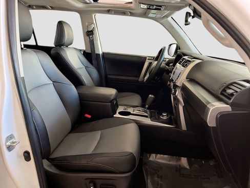 Used 2024 Toyota 4Runner SR5 Premium w/ Moonroof Package image 28