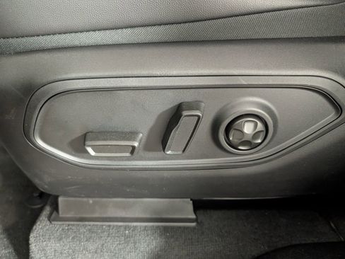 New 2025 Jeep Grand Cherokee L Limited w/ Black Appearance Package image 17