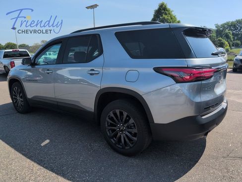 Used 2023 Chevrolet Traverse RS w/ LPO, Floor Liner Package AWD/4WD image 2