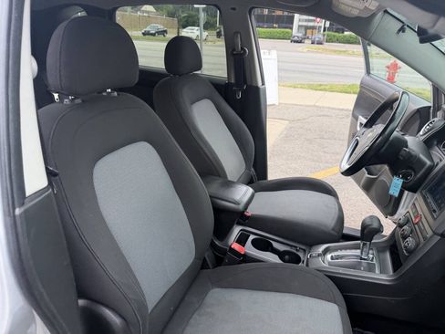 Used 2013 Chevrolet Captiva Sport LT FWD image 22