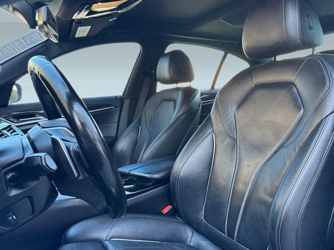 Used 2018 BMW 530e w/ Premium Package 2 image 19