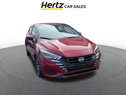 Used 2025 Nissan Versa SV image 1