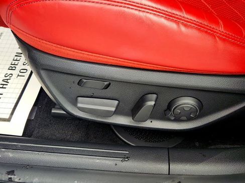 Used 2023 Genesis G70 3.3T w/ Sport Prestige Package image 11