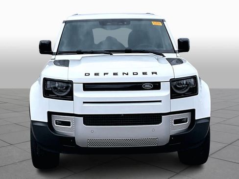 Used 2020 Land Rover Defender 110 HSE image 4