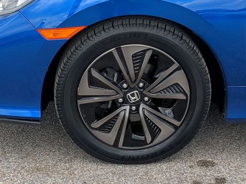 Used 2018 Honda Civic EX image 10