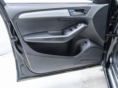 Used 2015 Audi Q5 2.0T Premium Plus w/ Technology Package image 21