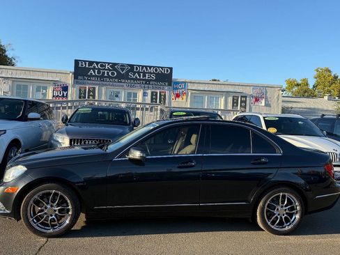 Used 2013 Mercedes-Benz C 250 Sedan image 8