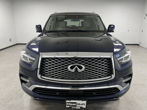 Used 2018 INFINITI QX80 4WD w/ Driver Assistance Package image 3