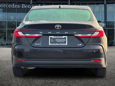 Used 2025 Toyota Camry Hybrid image 5