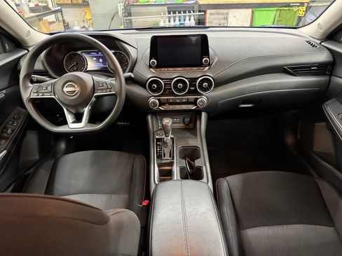 Used 2024 Nissan Sentra SV image 17