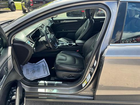 Used 2013 Ford Fusion Titanium w/ Titanium Driver Assist Pkg FWD image 12