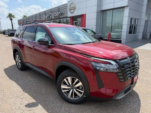 New 2026 Nissan Pathfinder SL AWD/4WD image 1