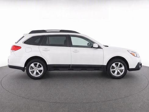 Used 2013 Subaru Outback 2.5i Premium AWD/4WD image 8