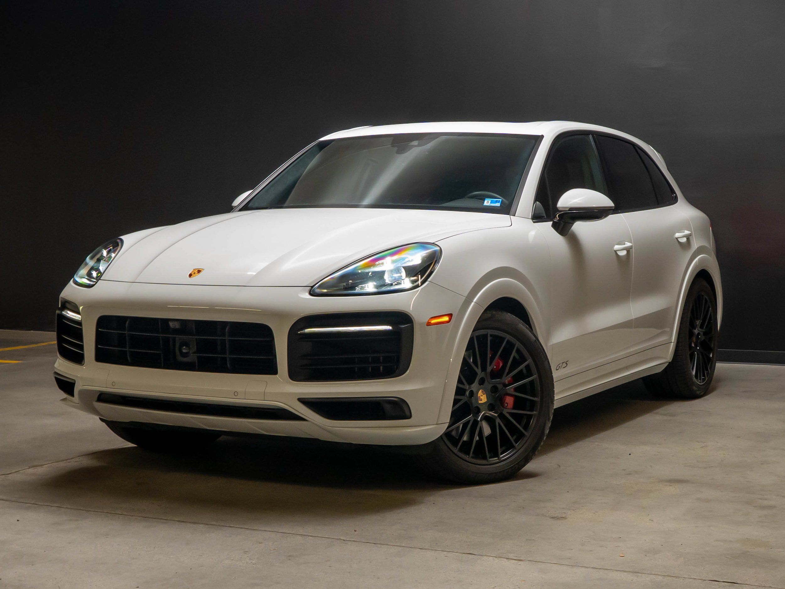 Certified 2023 Porsche Cayenne GTS AWD/4WD image 1