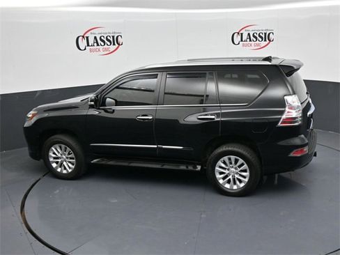 Used 2016 Lexus GX 460 image 18