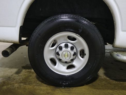 Certified 2024 Chevrolet Express 2500 w/ Driver Convenience Package image 20