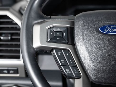 Used 2022 Ford F250 Platinum w/ Tremor Off-Road Package image 31