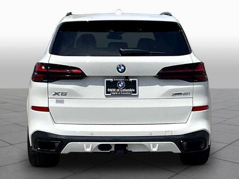 Used 2026 BMW X5 xDrive40i w/ M Sport Package AWD/4WD image 4