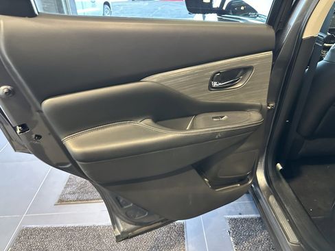 Used 2016 Nissan Murano Platinum w/ Platinum Technology Package image 11