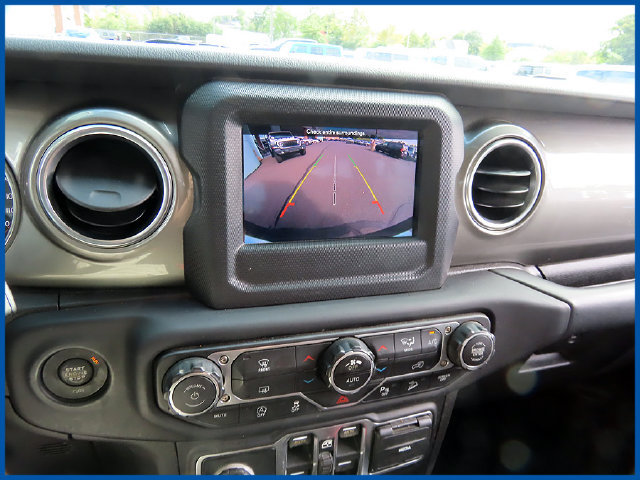 Used 2019 Jeep Wrangler Unlimited Sahara w/ Safety Group AWD/4WD image 19