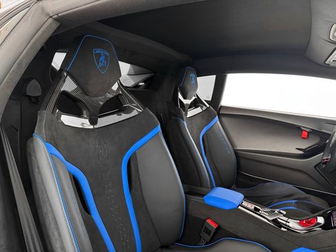 Used 2023 Lamborghini Huracan Tecnica image 27