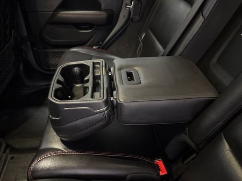 Used 2019 Jeep Wrangler Unlimited Rubicon w/ Cold Weather Group AWD/4WD image 26