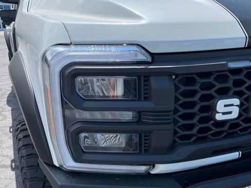New 2025 Ford F250 Lariat w/ Lariat Ultimate Package AWD/4WD image 12