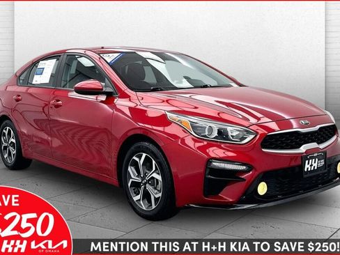 Used 2020 Kia Forte LXS FWD image 1