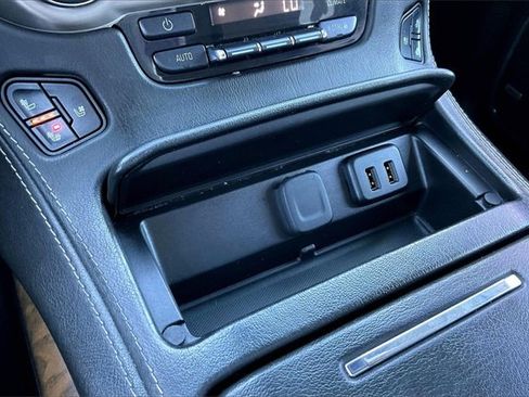 Used 2019 GMC Yukon Denali w/ Denali Ultimate Package image 24