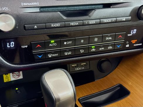 Used 2021 Lexus RX 350 FWD w/ Premium Package image 16