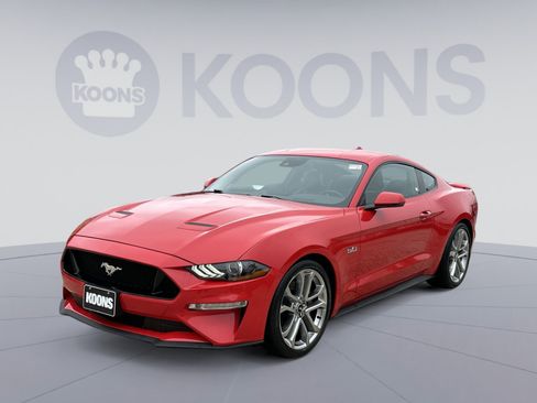 Used 2020 Ford Mustang GT Premium w/ Equipment Group 401A RWD image 5