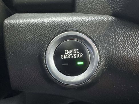 Used 2022 GMC Terrain SLE w/ Driver Convenience Package AWD/4WD image 33