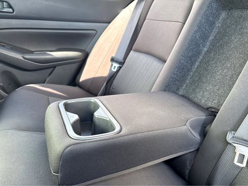 Used 2023 Nissan Altima 2.5 S image 18