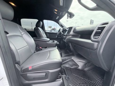 Used 2022 RAM 4500 Tradesman w/ Chrome Appearance Group image 21