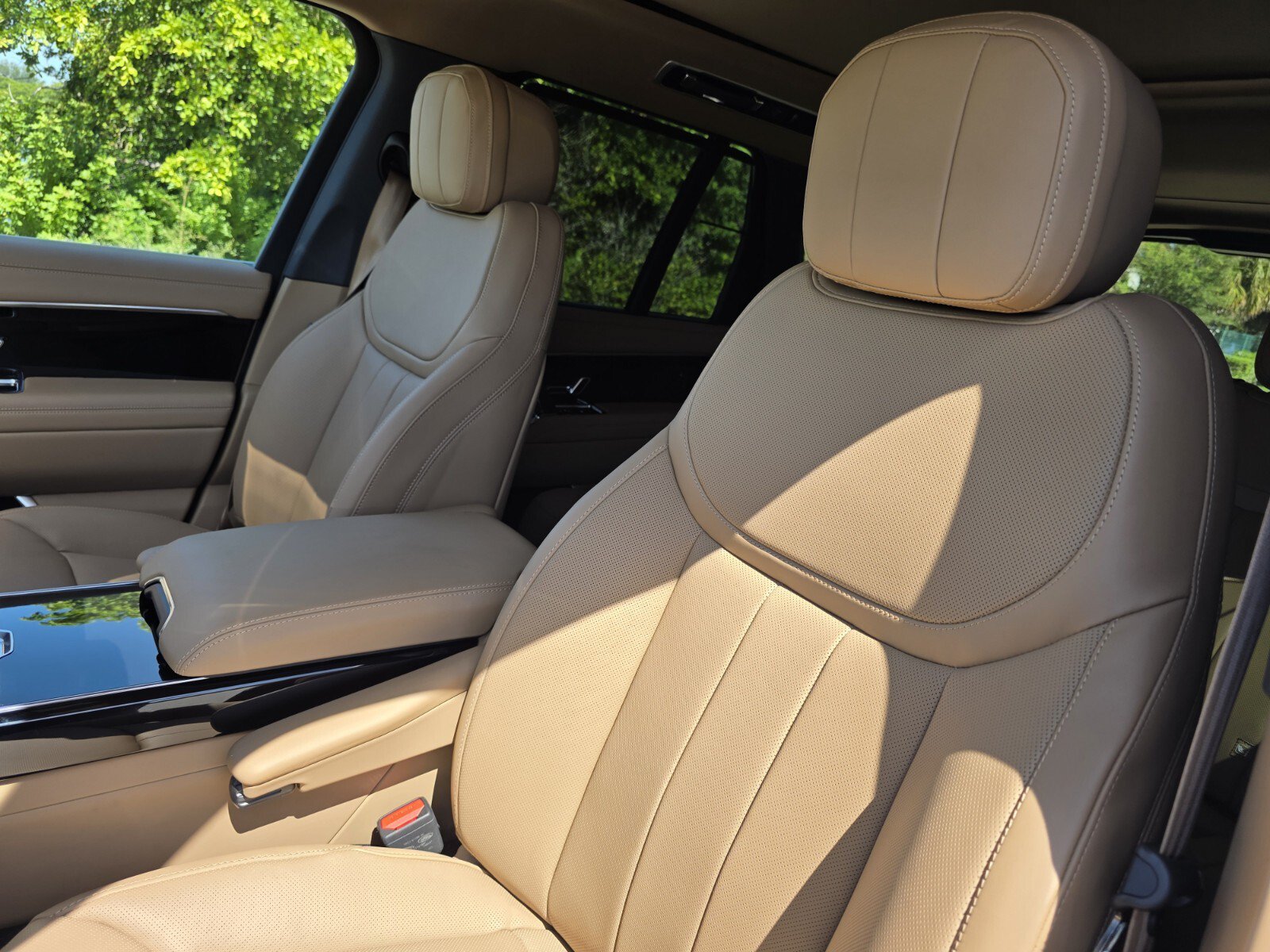 New 2026 Land Rover Range Rover SE AWD/4WD image 11
