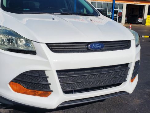 Used 2016 Ford Escape S FWD image 7