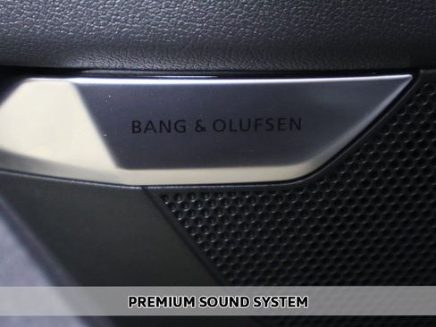 Used 2023 Audi e-tron GT Prestige w/ Prestige Package image 5