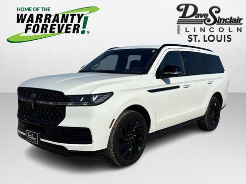 New 2025 Lincoln Navigator Reserve w/ Jet Appearance Package image 1