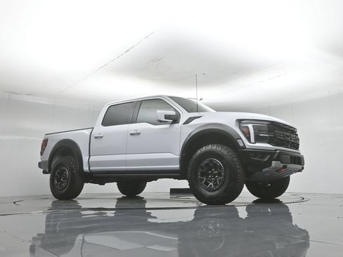 Used 2025 Ford F150 Raptor w/ Equipment Group 803A Raptor R AWD/4WD image 3