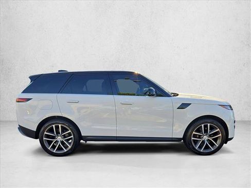 Used 2023 Land Rover Range Rover Sport SE AWD/4WD image 4