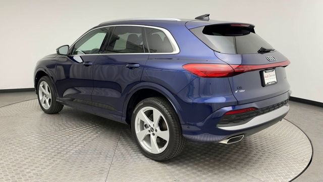 Used 2025 Audi Q5 Premium Plus w/ Premium Plus AWD/4WD image 4